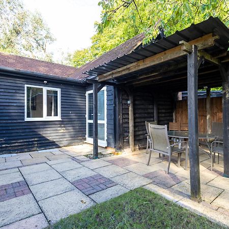 Charming Cottage I Harry Potter Studios Nearby Watford  Zewnętrze zdjęcie